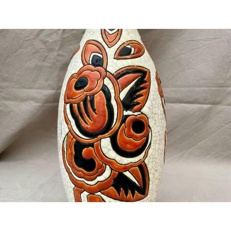 Vase Ovoïde Boch Keramis en émaux à Décor de Fleurs Art Déco Stylisées