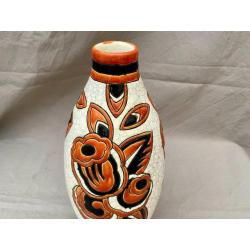 Vase Ovoïde Boch Keramis en émaux à Décor de Fleurs Art Déco Stylisées