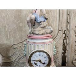 Pendule En Porcelaine De Lunéville d'époque Napoléon III