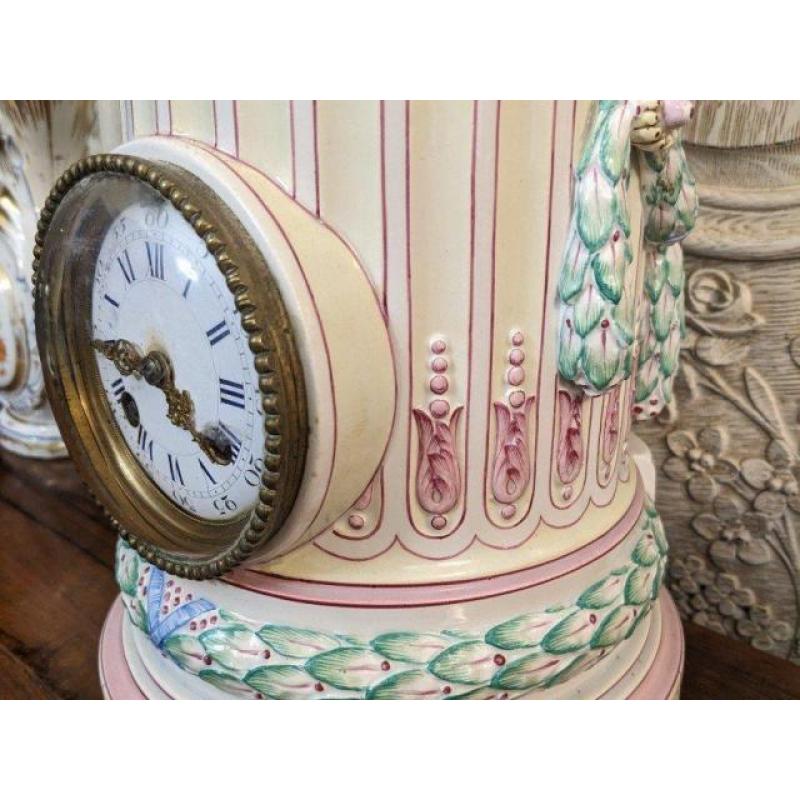 Pendule En Porcelaine De Lunéville d'époque Napoléon III